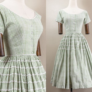Sweet 50s Green and White Nub Cotton Lanz Oringal Shirt Dress, Full Circle Skirt, Glass Buttons