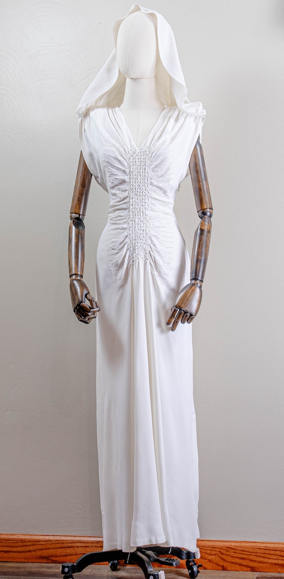 Amazing 40s White Crepe Rayon Gown with Swag or H… - image 3