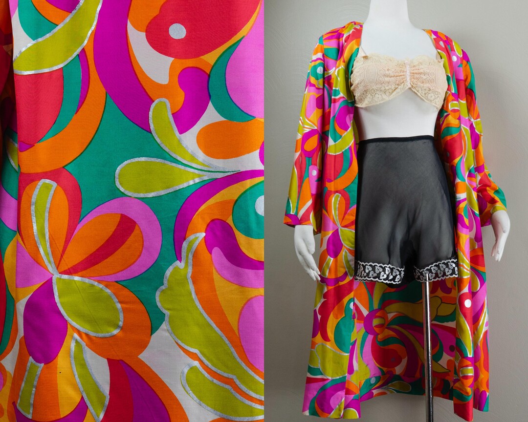 Rainbow Rbe Vibrant 1960s Rainbow Paisley Silk Robe With Silver Detailing, One Size ...