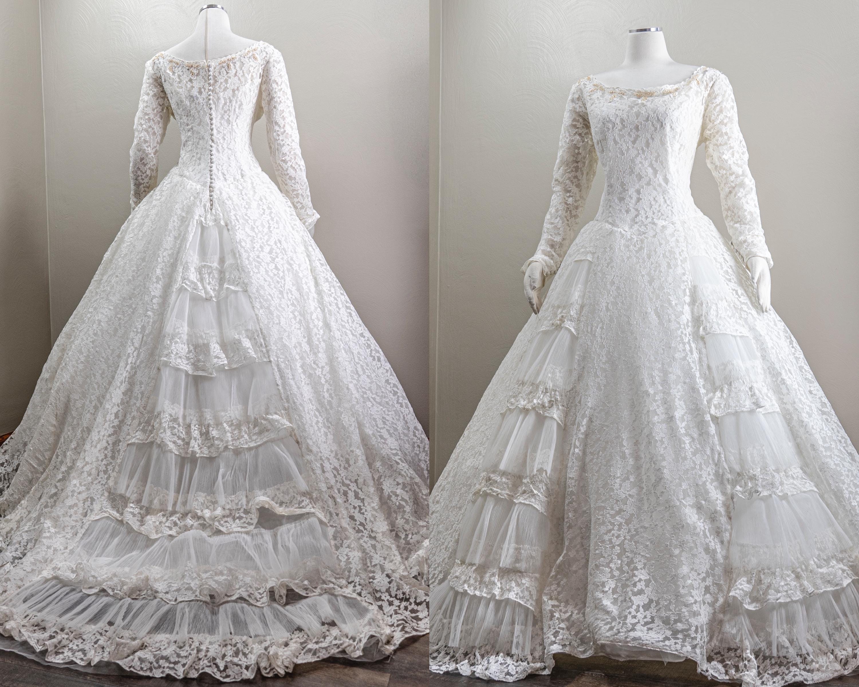 1950s White Lace Wedding Gown: Pearl Beading, Full Skirt, Court Train, 2X