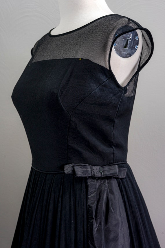 Vintage 60s little black Dress, Chiffon and taffe… - image 4