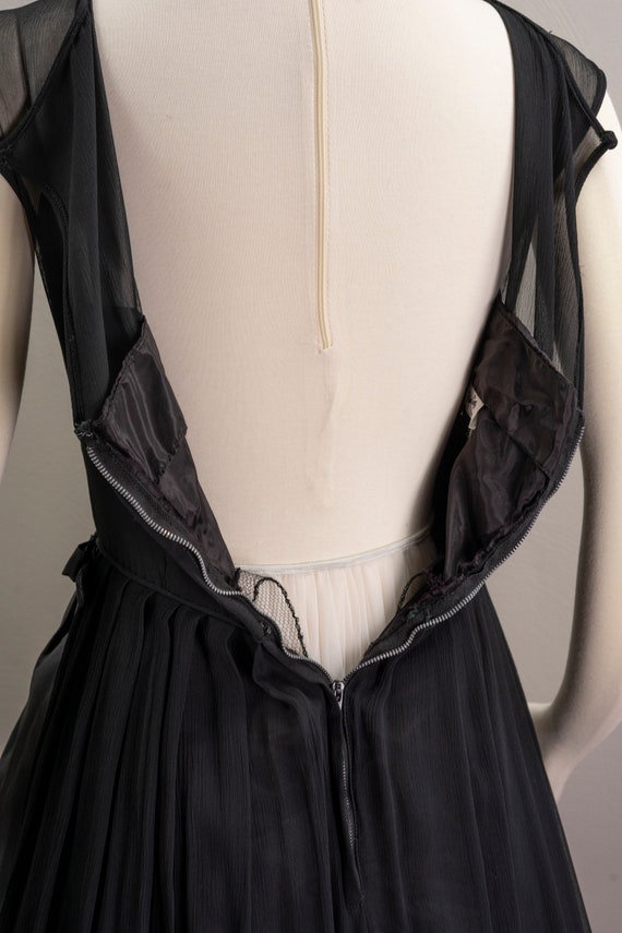 Vintage 60s little black Dress, Chiffon and taffe… - image 6