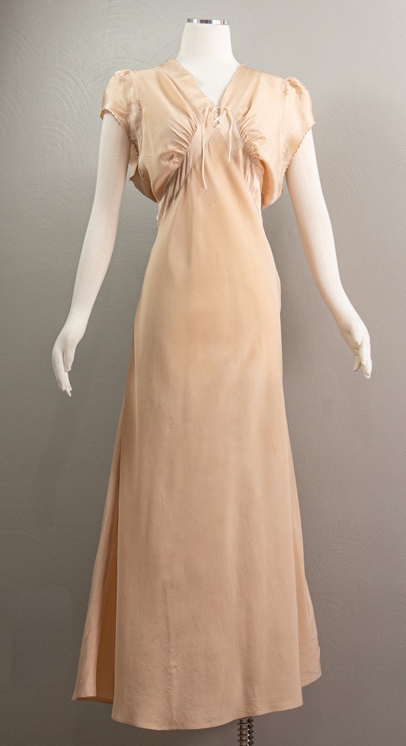 Dusty Rose 40s Barbizon Nightgown, Puffed Cape Sl… - image 2