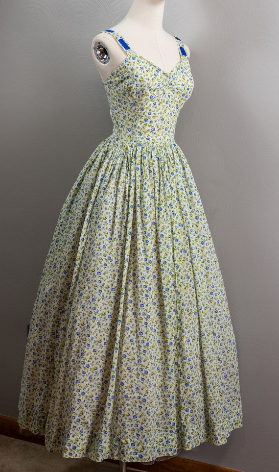 Darling 30s/40s Blue and yellow Rose Printed Cott… - image 6