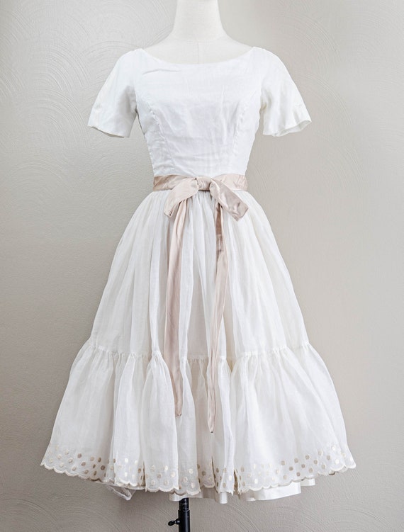 Darling 50s/60s White Cotton Organdy Party Dress,… - image 3