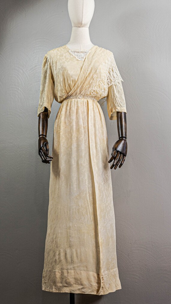 Lovely Antique 1910s Cream Silk Jacquard Dress wi… - image 2