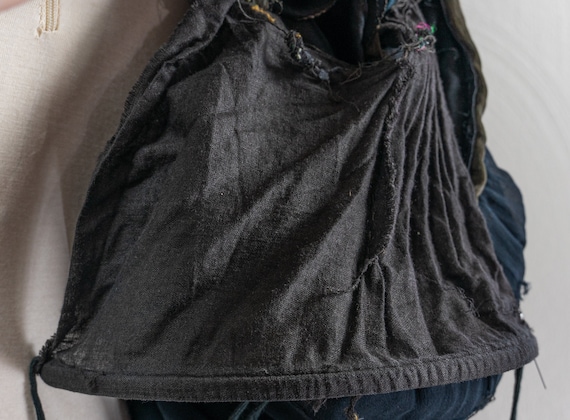 Stunning Whimsical Black Silk 20s Robe De Style D… - image 9