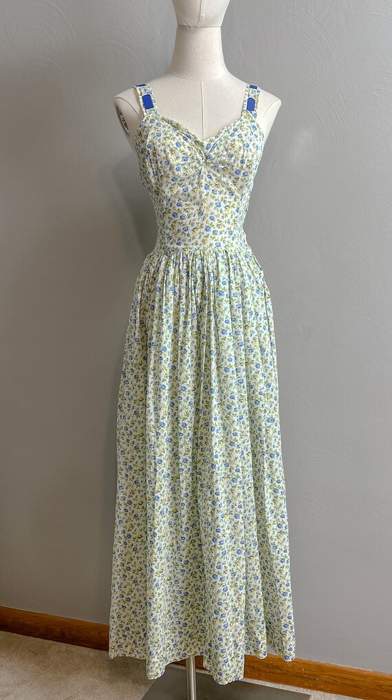 Darling 30s/40s Blue and yellow Rose Printed Cott… - image 3