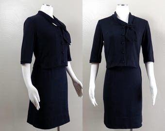 Traje de falda de punto de lino negro de los años 60, conjunto de chaqueta y falda lápiz con lazo en el cuello, talla pequeña.
