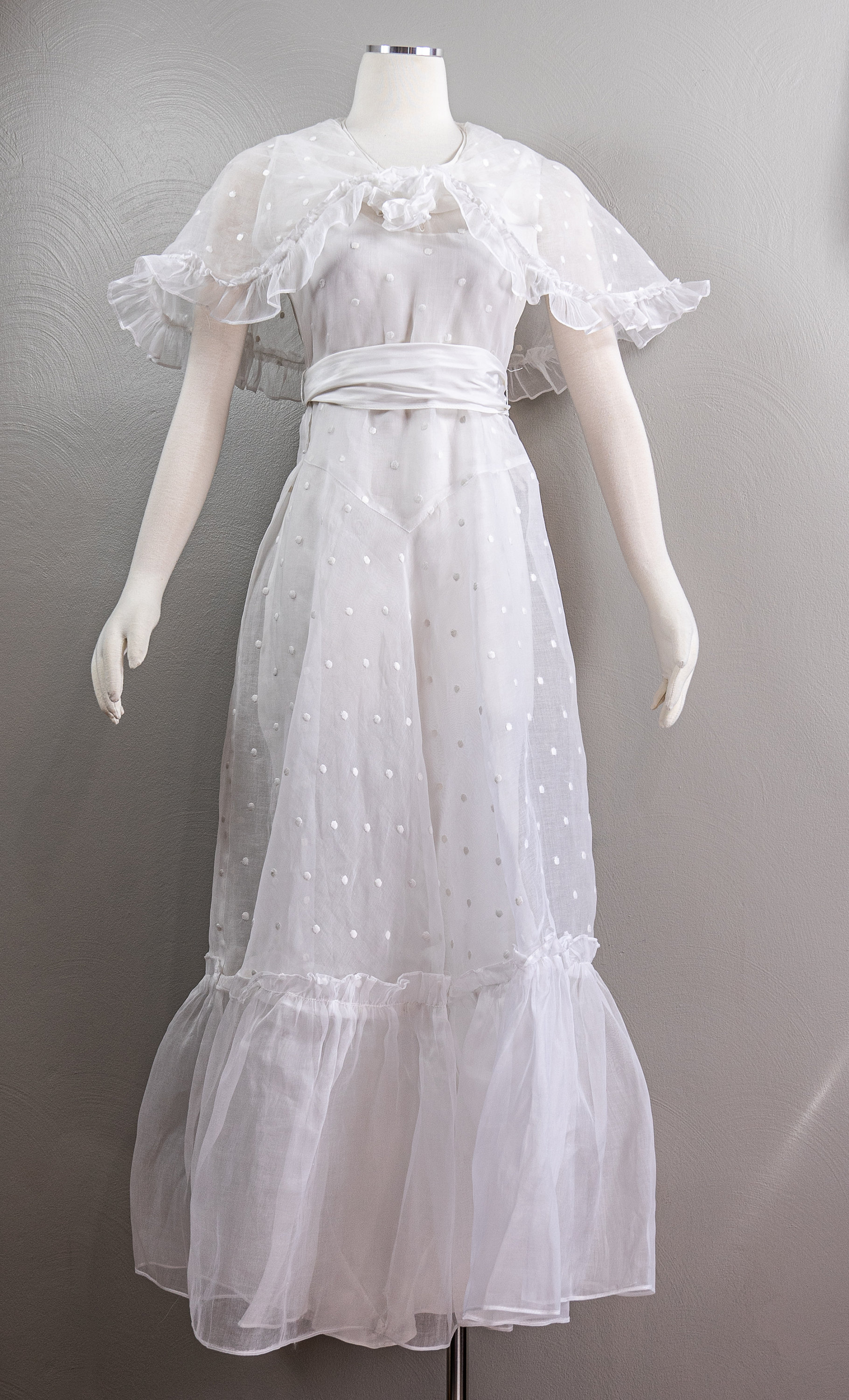 Lovely 30s White Polka-dot Cotton Organdy Dress, Attached