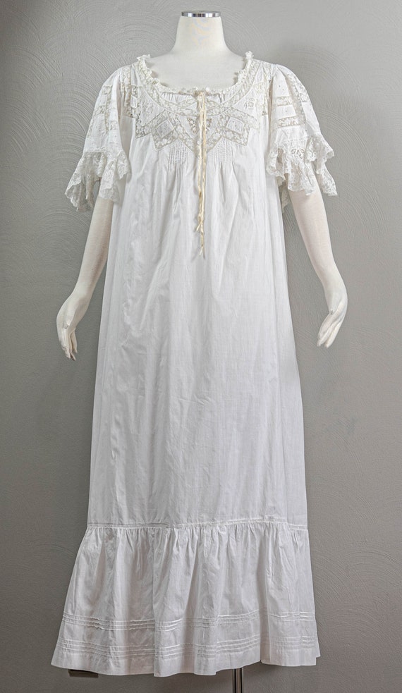Whimsical Edwardian White Cotton Nightgown Lace N… - image 7