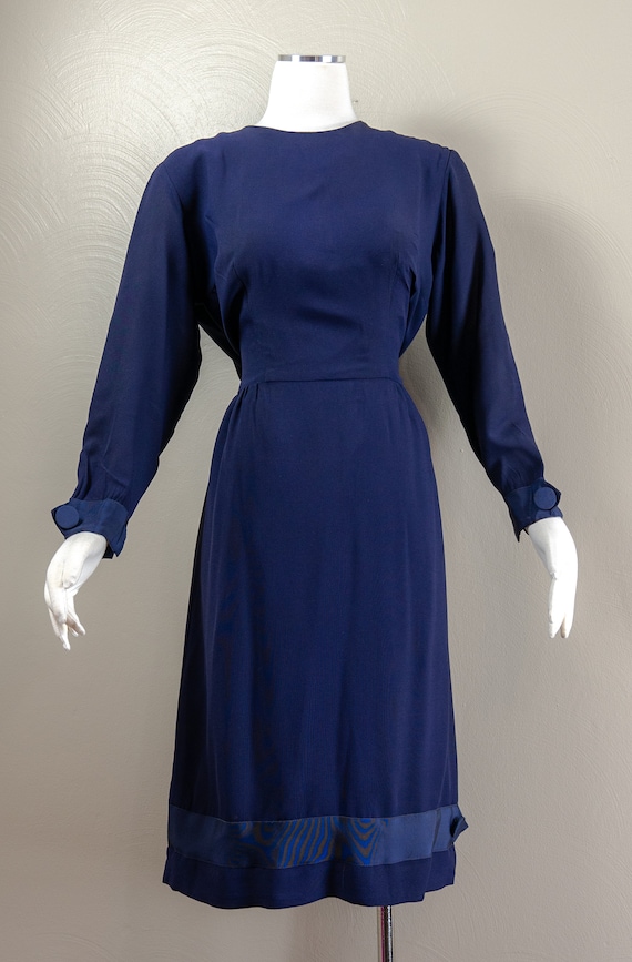 Chic 50s/60s Navy Blue Crepe Rayon Wiggle Dress, … - image 3