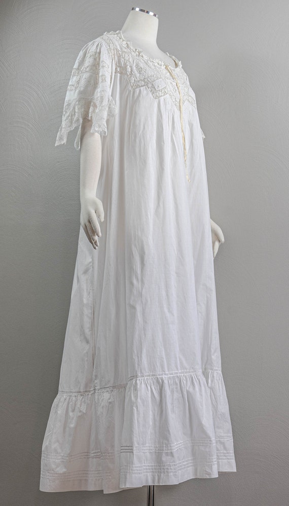 Whimsical Edwardian White Cotton Nightgown Lace N… - image 8