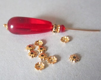 50 mini bead caps brass 18K gold plated flower, multi-petal, 3.5 mm x 1 mm