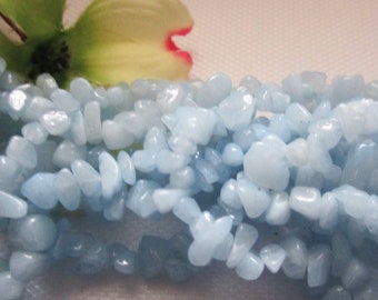 Aquamarine chips beads 40 cm long 5 mm - 8 mm, chip beads one strand
