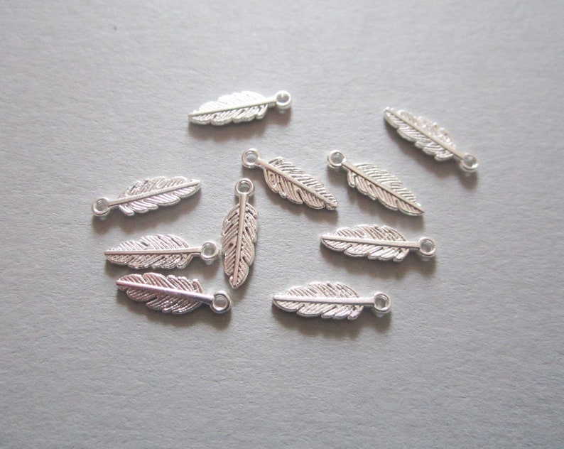 10x feather pendants 15 mm 7 colors to choose from Silver
