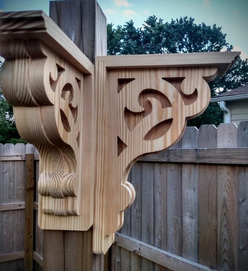 Wood Corbel,