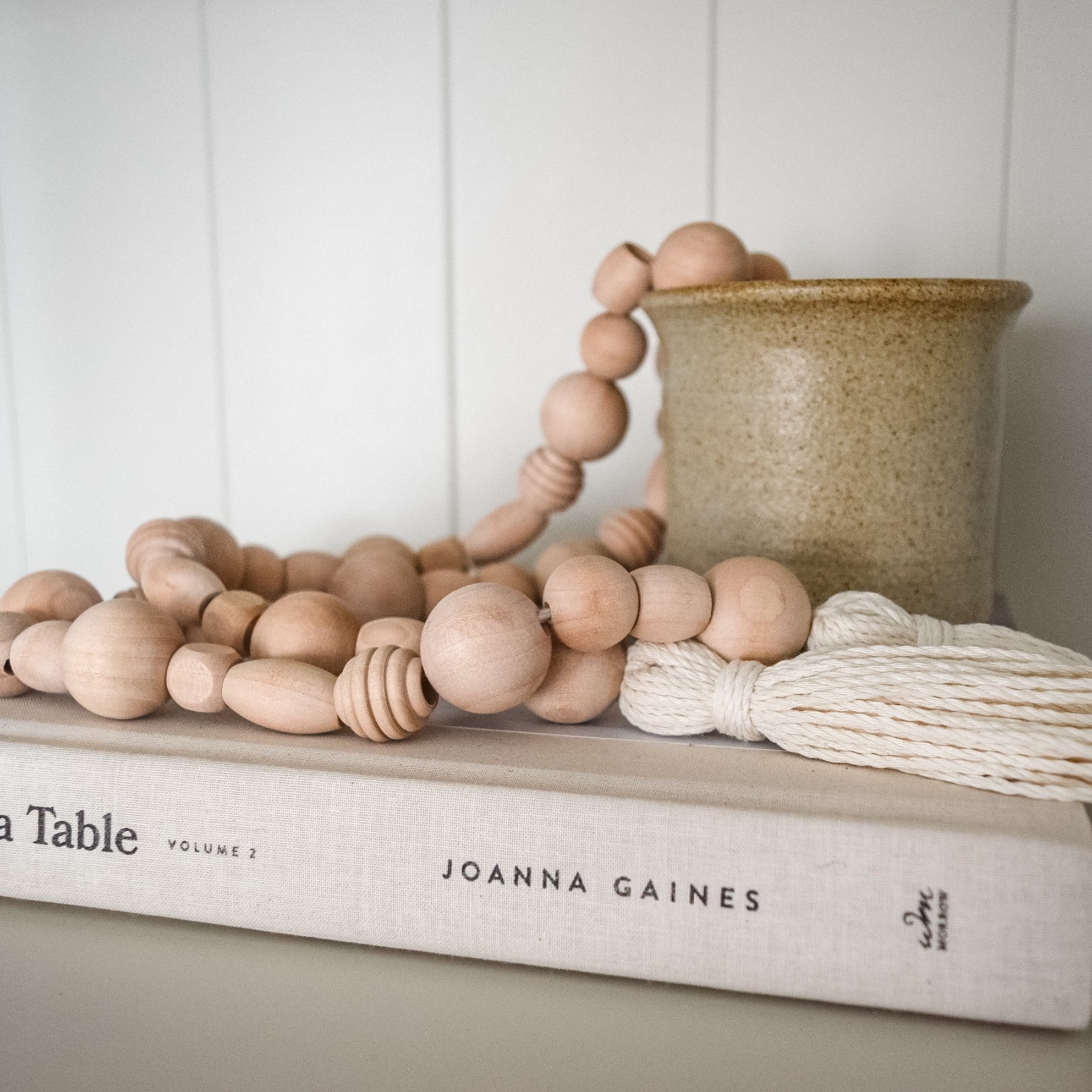 Large Wood Bead Garland Decorative Beads with Tassels, 49.2 Long Wooden  Beads Garland, Coffee Table Decor, Perfect Boho Farmhouse Bookshelf Mantel