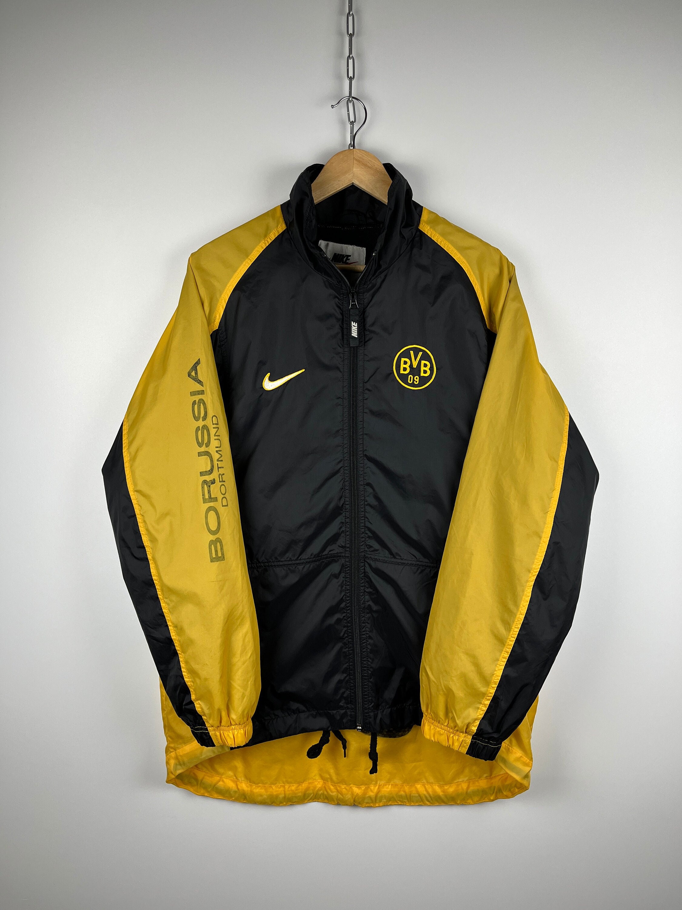 Nike VTG Borussia Dortmund 95/96 Soccer Windbreaker Jacket