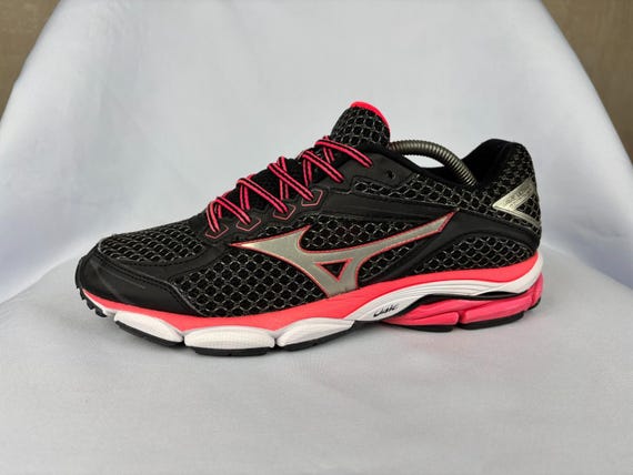Mizuno, Mizuno Wave Ultima 7 Women's Sneakers Size us 10.5 / uk 8 / EU 42 / CM 27