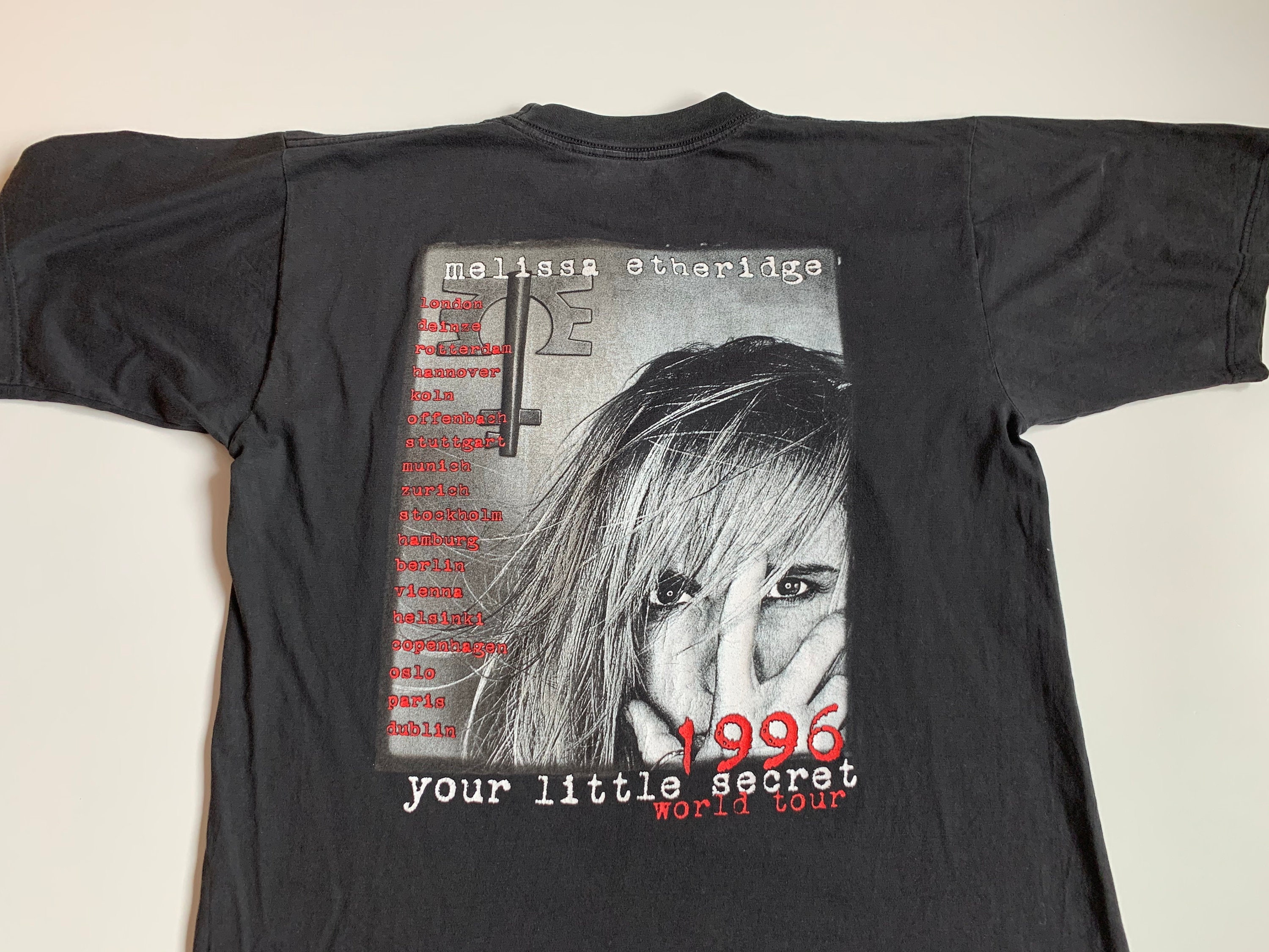 トップス 1990's \"Melissa Etheridge\" print T-shirt il_1080xN.3825373259_jfsj.jpg