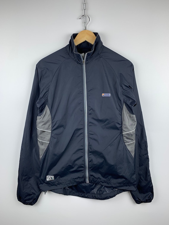 Men's Montane Pertex Microlight Nylon Jacket Size S Outdoor Men's Montane Pertex Microlight Nylon Jacket Size S Outdoor