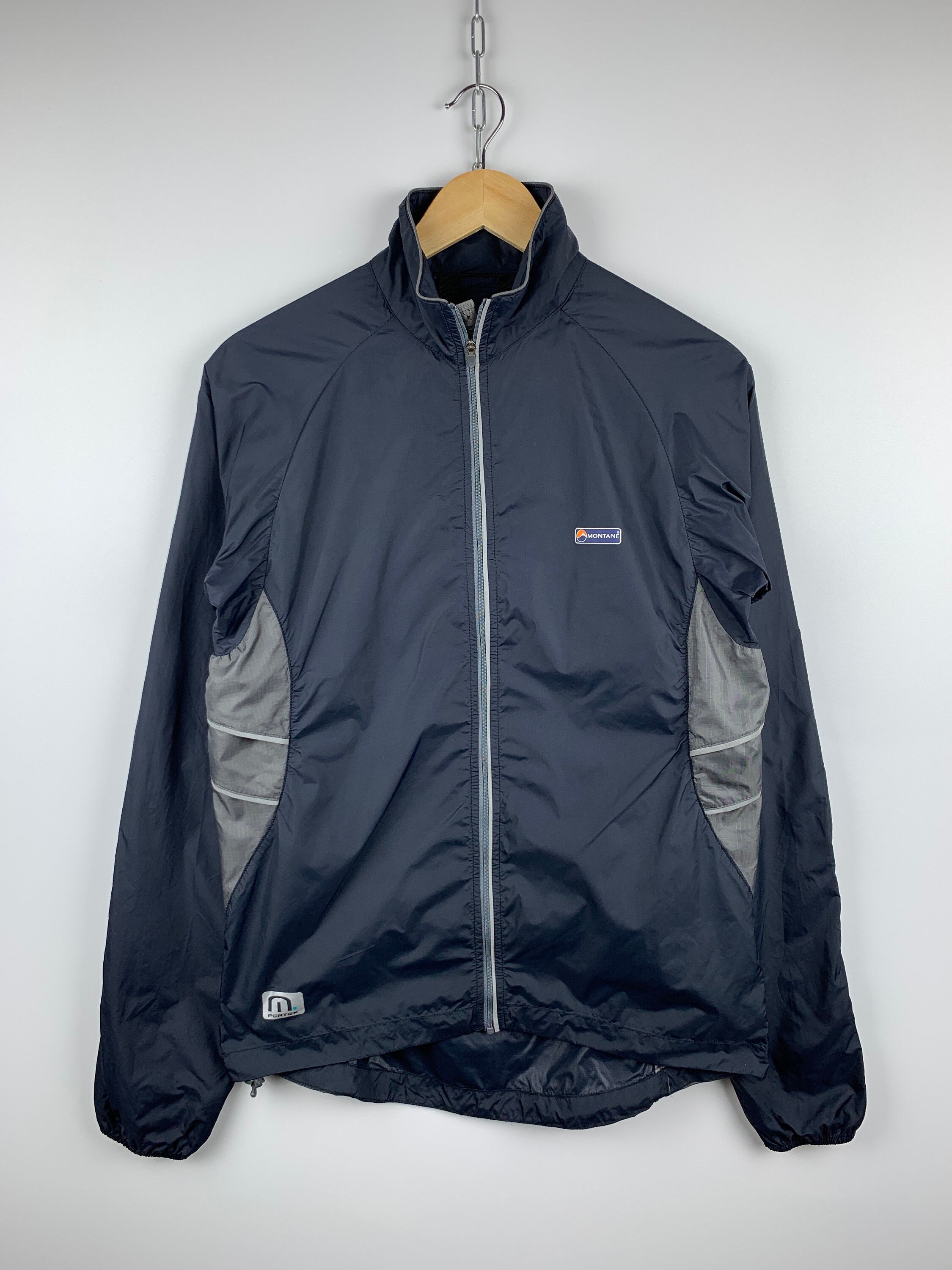 Men's Montane Pertex Microlight Nylon Jacket Size S Outdoor Men's Montane Pertex Microlight Nylon Jacket Size S Outdoor