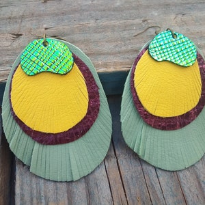 Pendientes Pavo Real, Grandes pendientes Cuero, Plumas Pavo real, Pendientes Étnicos multicolor, Bisuteria Cuero