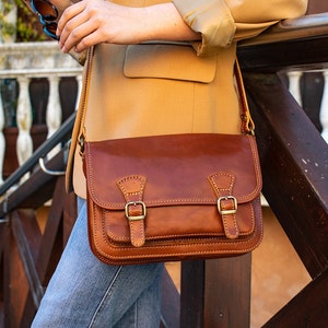 Leather Crossbody Bag Medium Brown Leather Purse Handcrafted - Etsy