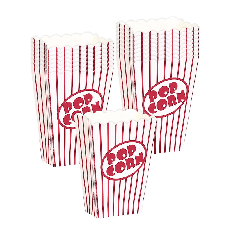 K&ouml;nnte beinhalten: Ein Stapel wei&szlig;er und rot gestreifter Papp-Popcorn-Boxen mit dem Wort "POPCORN" in rot auf jeder Box.