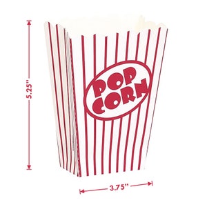 K&ouml;nnte beinhalten: Eine wei&szlig;e und rot gestreifte Popcorn-Box mit dem Wort "POPCORN" in roten Buchstaben. Die Box ist 5,25 Zoll hoch und 3,75 Zoll breit.