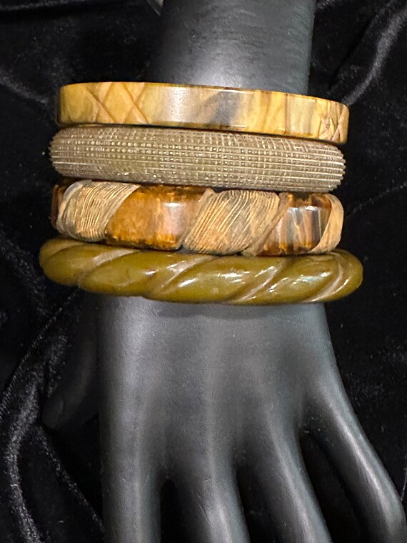 Vintage Carved Bakelite Bangles: Textured Colors - image 2
