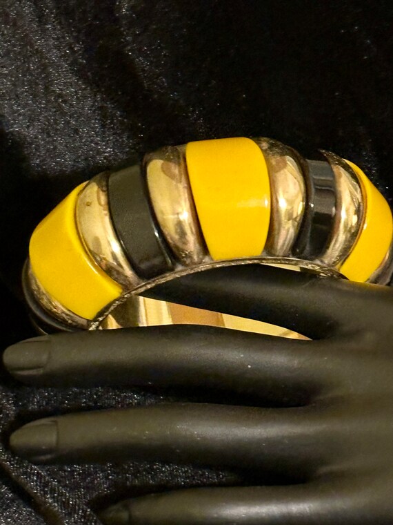Vintage Statement Bracelet: Yellow, Black & Gold-… - image 6