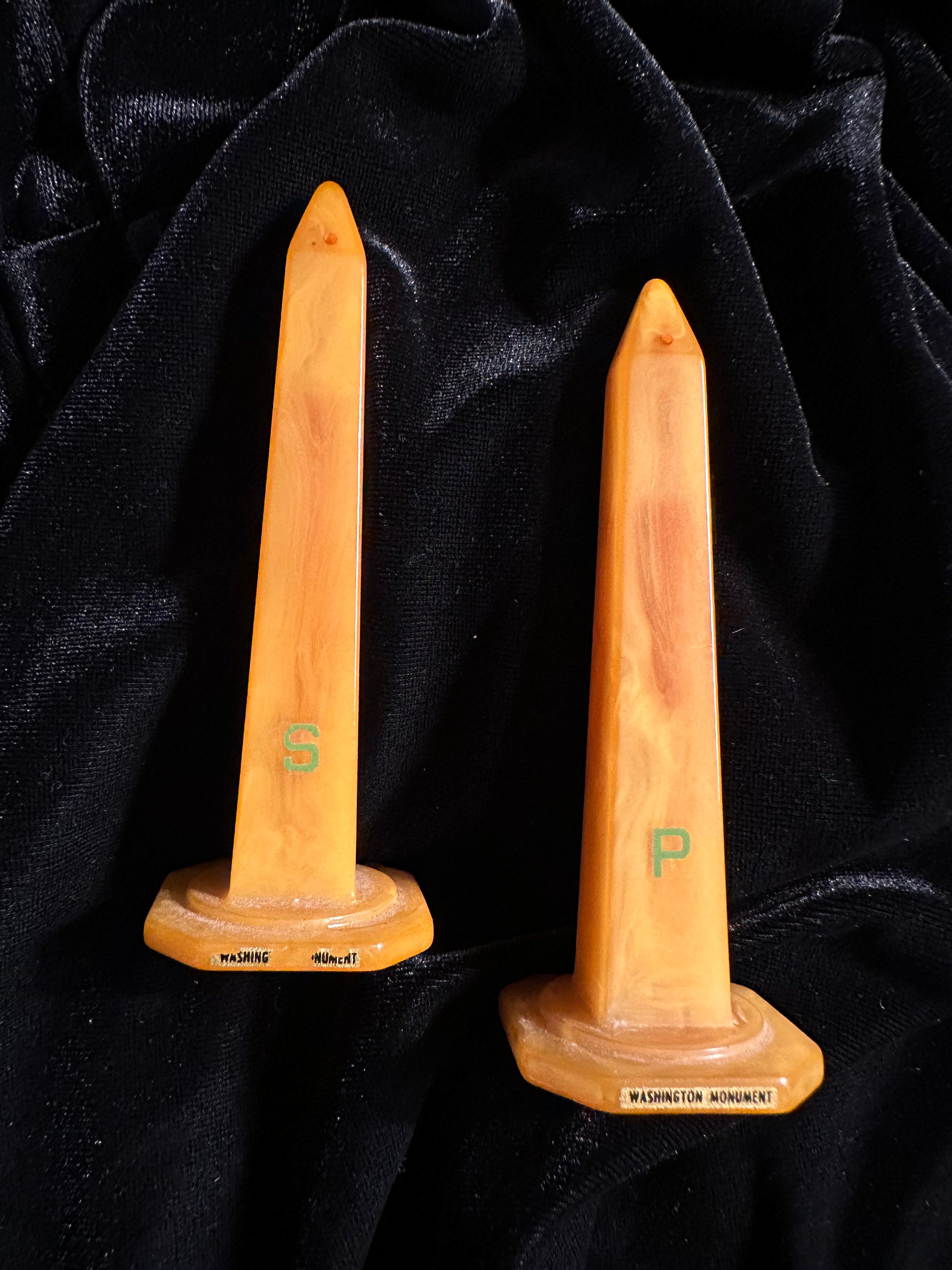 Bakelite Salt & Pepper Washington Monument Etsy