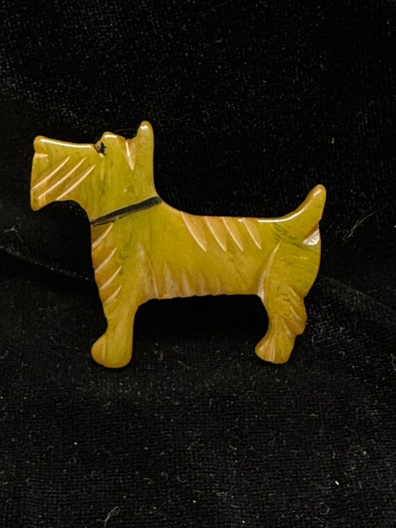 Scottie Bakelite Brooch - image 3