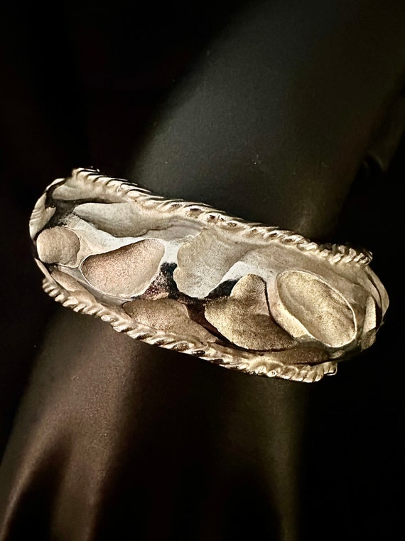 Hattie Carnegie Hinged Bracelet - image 1