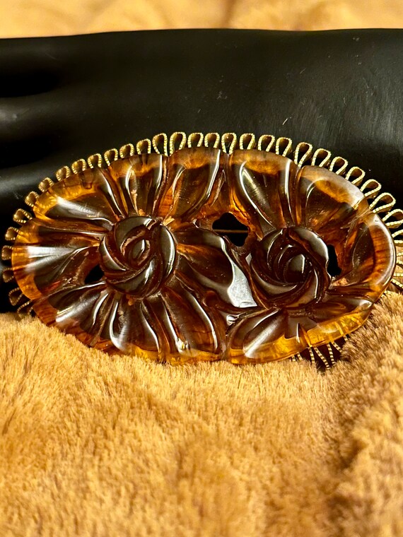 Bakelite Brooch - image 7