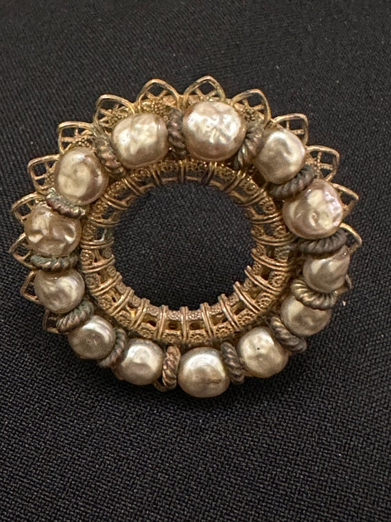 Miriam Haskell Pearl Brooch - image 8