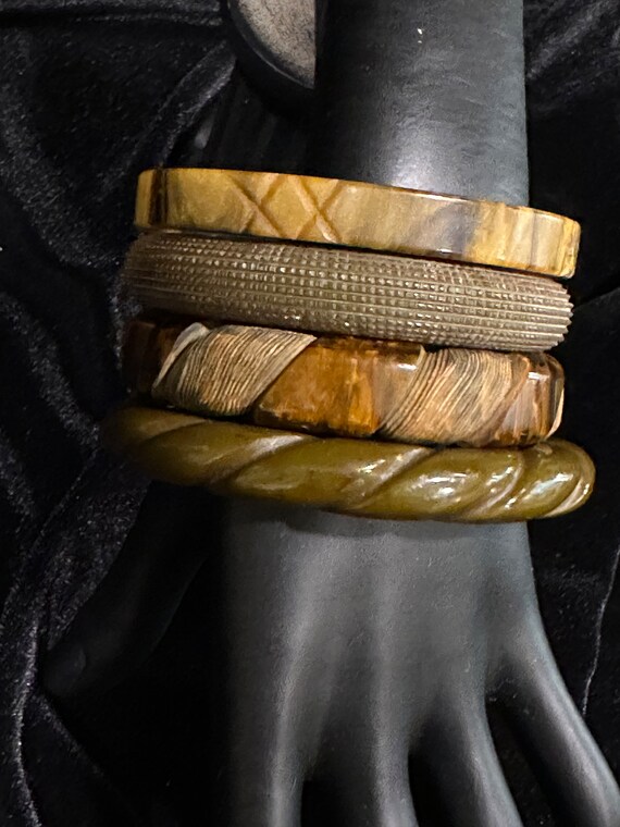 Vintage Carved Bakelite Bangles: Textured Colors - image 5