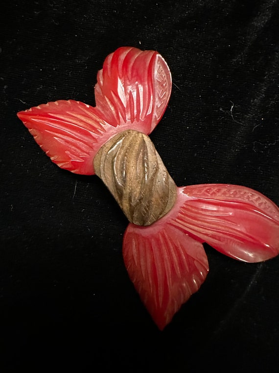 Bakelite Brooch - image 6