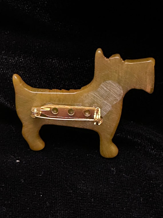 Scottie Bakelite Brooch - image 10