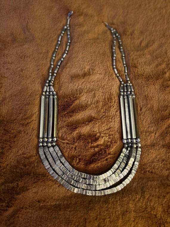 Silver Tone Necklace