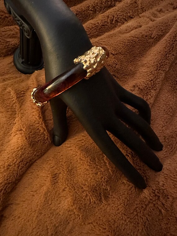 Rare Ice Tea Bakelite Bangle: Gold-Tone Accents - image 5