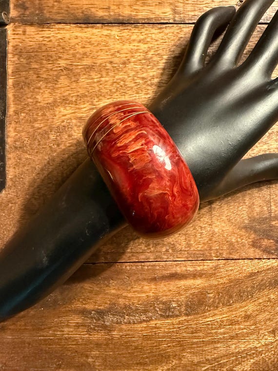 Bakelite Cuff Bracelet - image 8