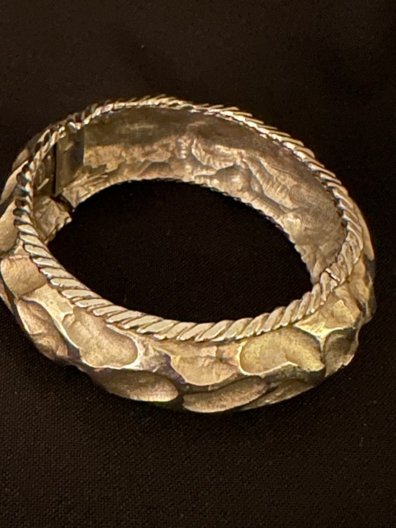 Hattie Carnegie Hinged Bracelet - image 10