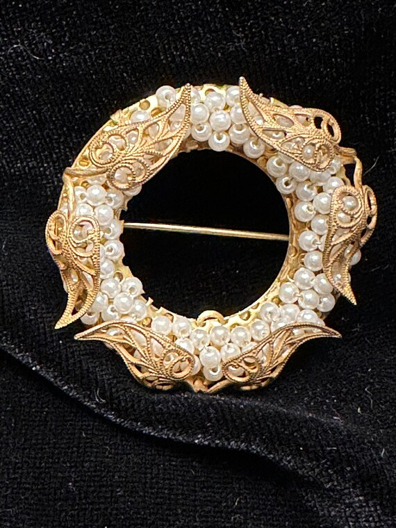 Miriam Haskell Wreath Brooch - image 2