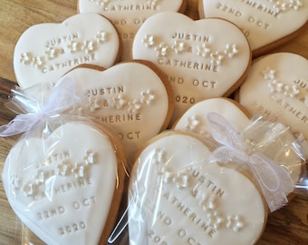 10 Personalised Wedding favour heart Iced biscuits, any colours. Wedding Anniversary party favours,