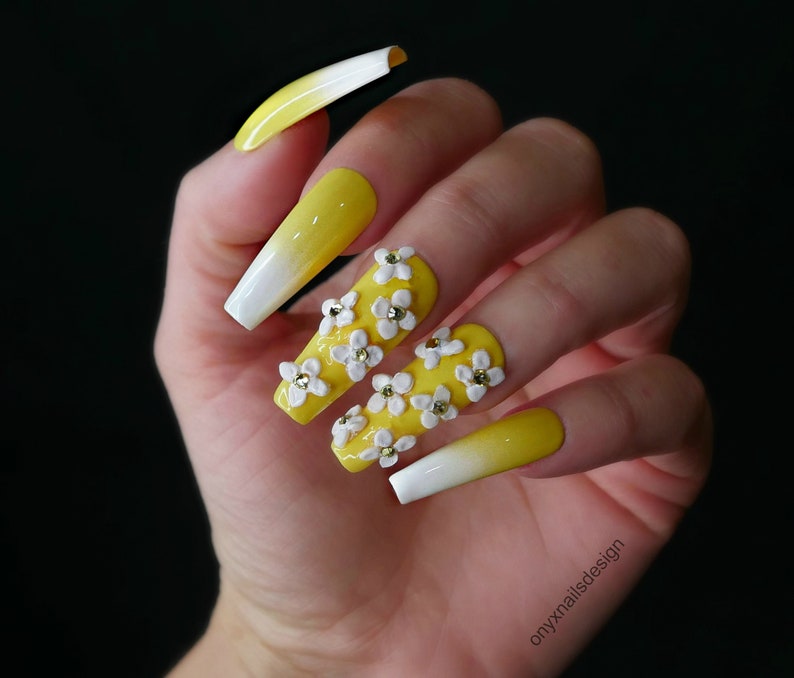 Daisy Yellow Ombre Press On Nails Reusable Summer Fun Long Coffin Glue On Manicure Swarovski Crystal and Flower Nail Art Handmade Stick Ons