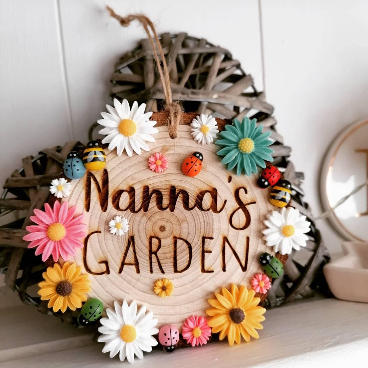 Nanna's Personalized Garden Engraved Hanging Wooden Log Sign With Floral Ladybug & Bumblee Bee Decor