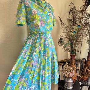 Vintage 1950s Cotton Floral Day Dress w/ Pleated Skirt | S